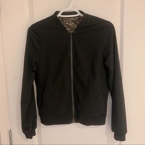 Lululemon bomber jacket (Reversible)